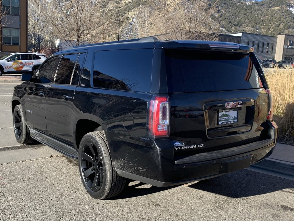 Used 2019 GMC Yukon XL SLT w/ Graphite Performance Edition image 5