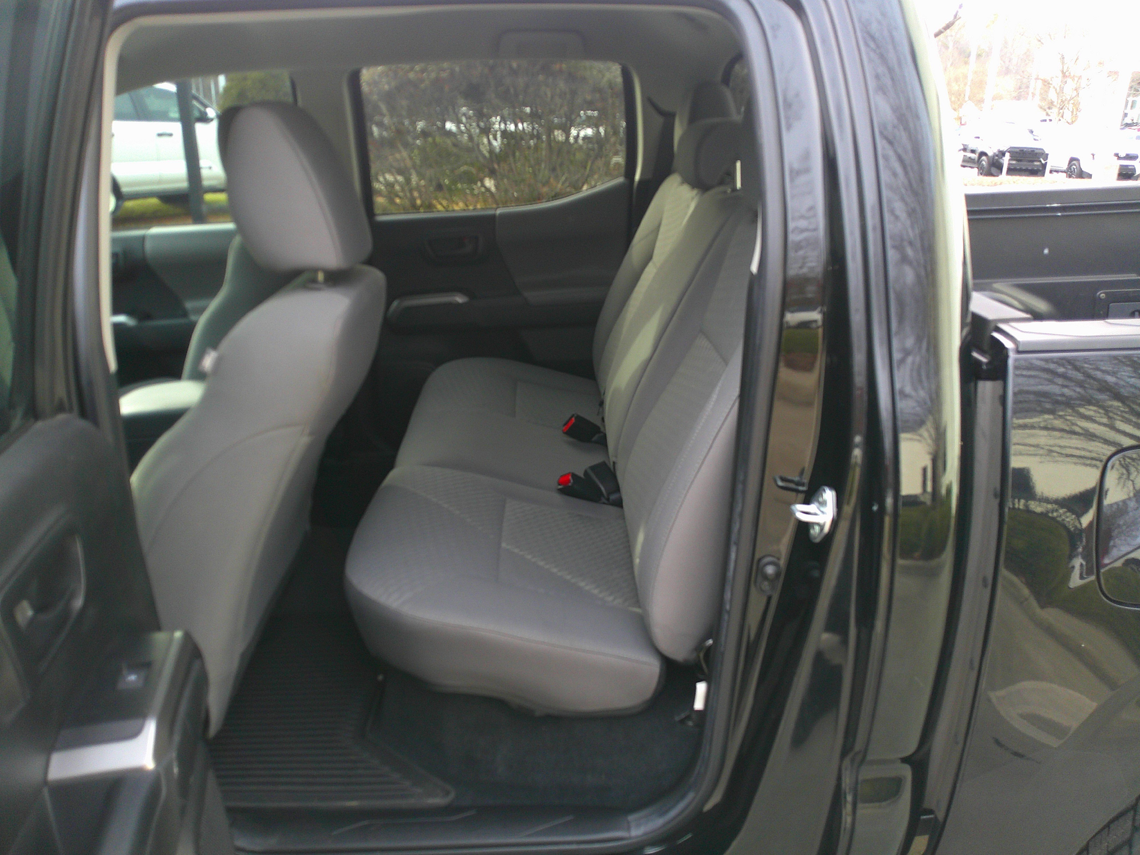 Used 2022 Toyota Tacoma SR5 image 29