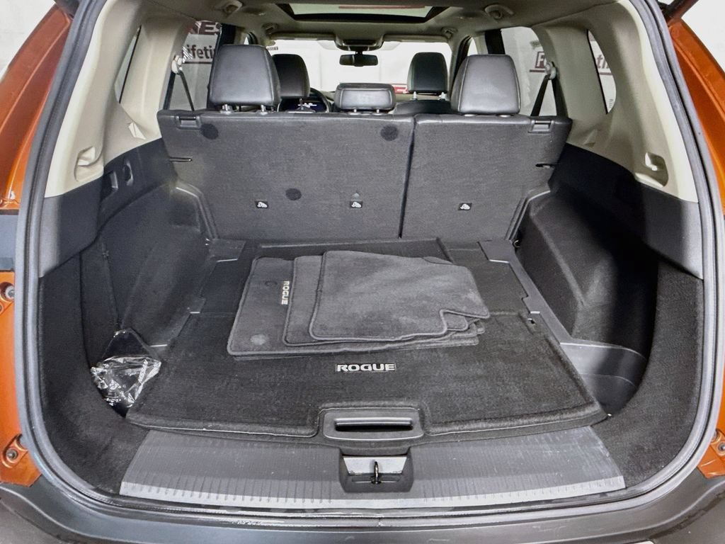 Certified 2021 Nissan Rogue Platinum AWD/4WD image 29