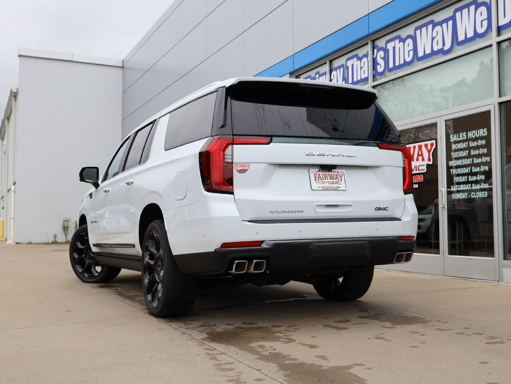 New 2026 GMC Yukon XL Denali Ultimate w/ LPO, Floor Liner Package AWD/4WD image 48