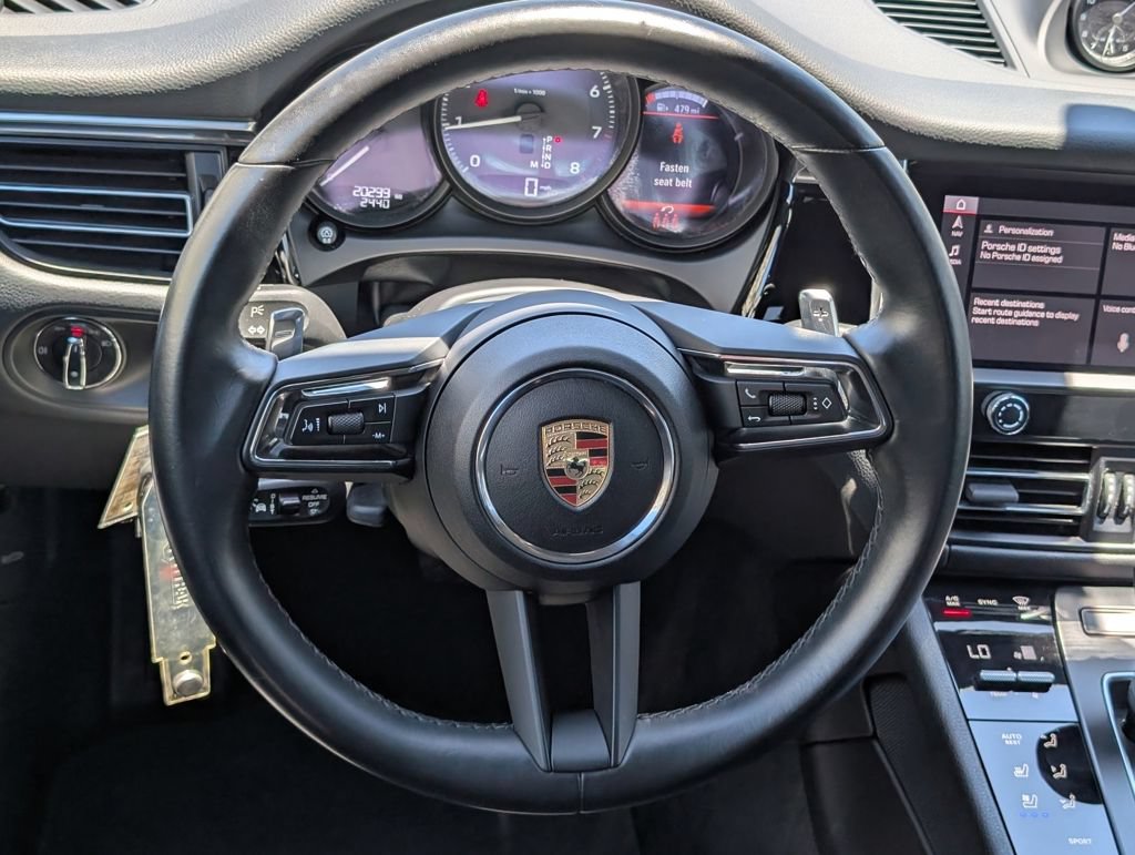 Certified 2024 Porsche Macan AWD/4WD image 24