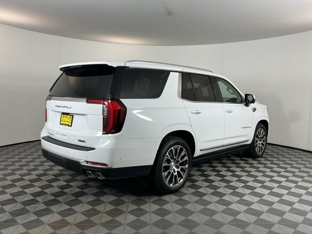 Used 2026 GMC Yukon Denali w/ Denali Reserve Package AWD/4WD image 4