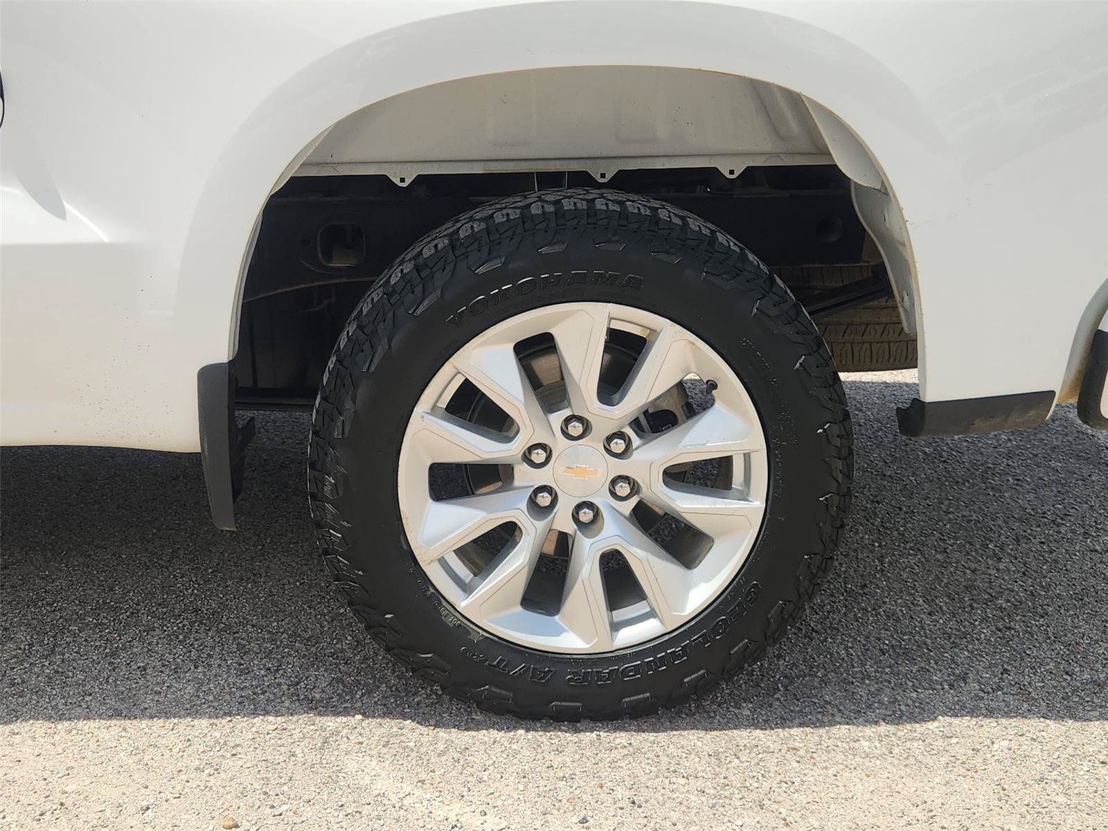Certified 2025 Chevrolet Silverado 1500 Custom RWD image 31