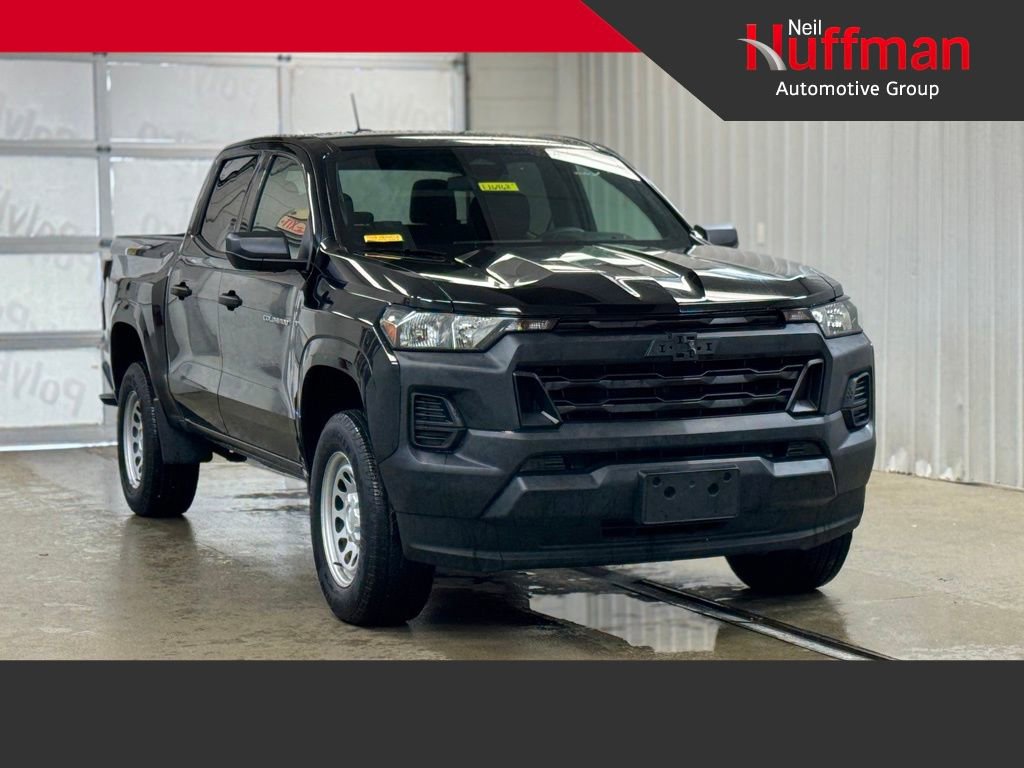 Used 2024 Chevrolet Colorado W/T image 1
