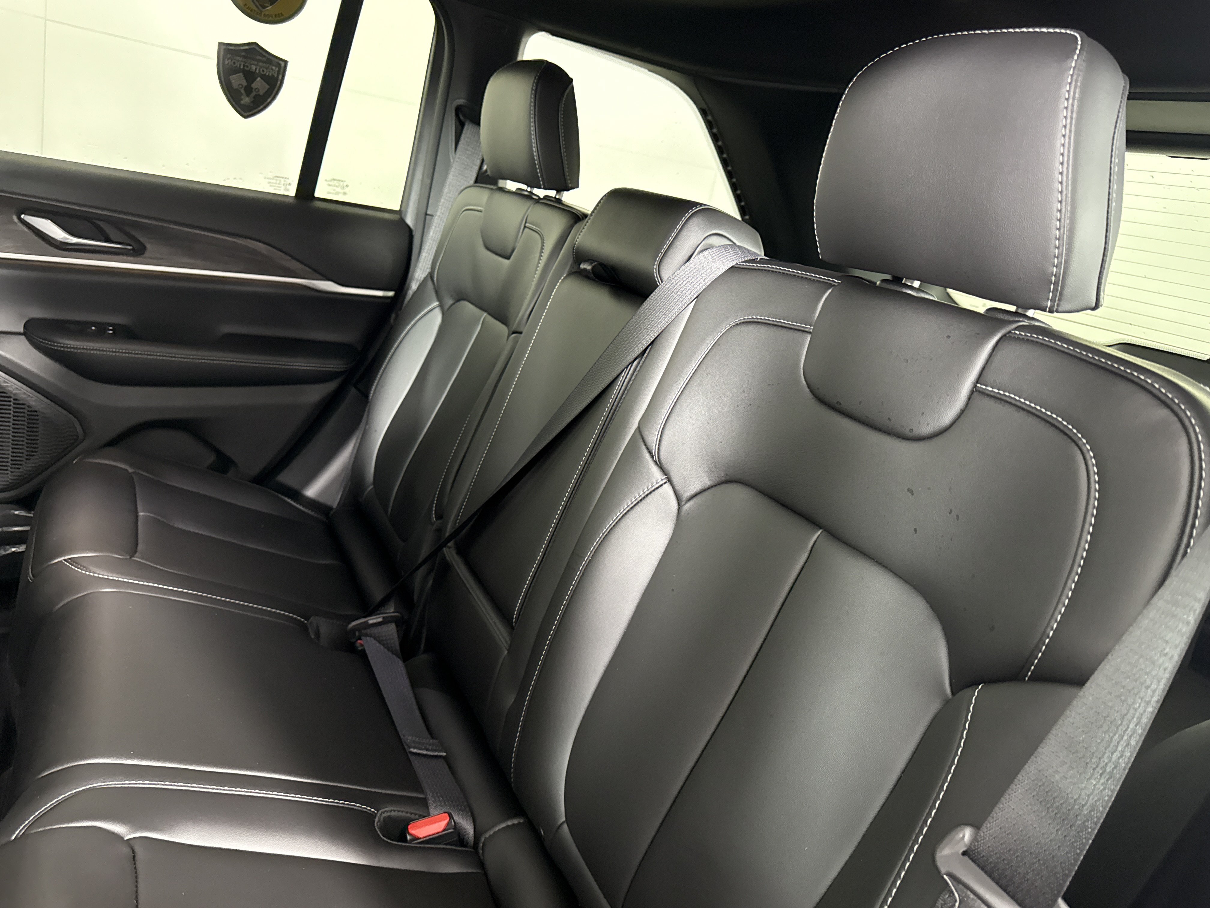 New 2025 Jeep Grand Cherokee Limited AWD/4WD image 13