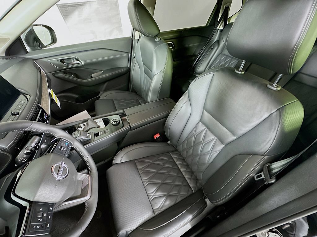 New 2026 Nissan Rogue Platinum AWD/4WD image 29