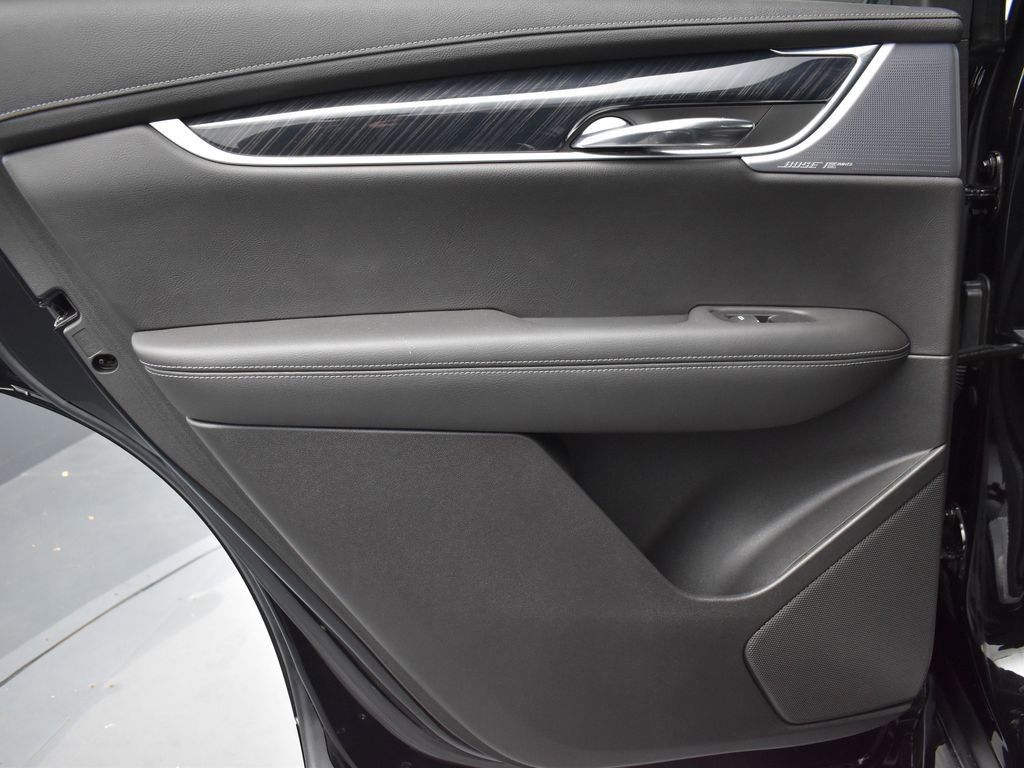 Used 2020 Cadillac XT6 Premium Luxury image 28