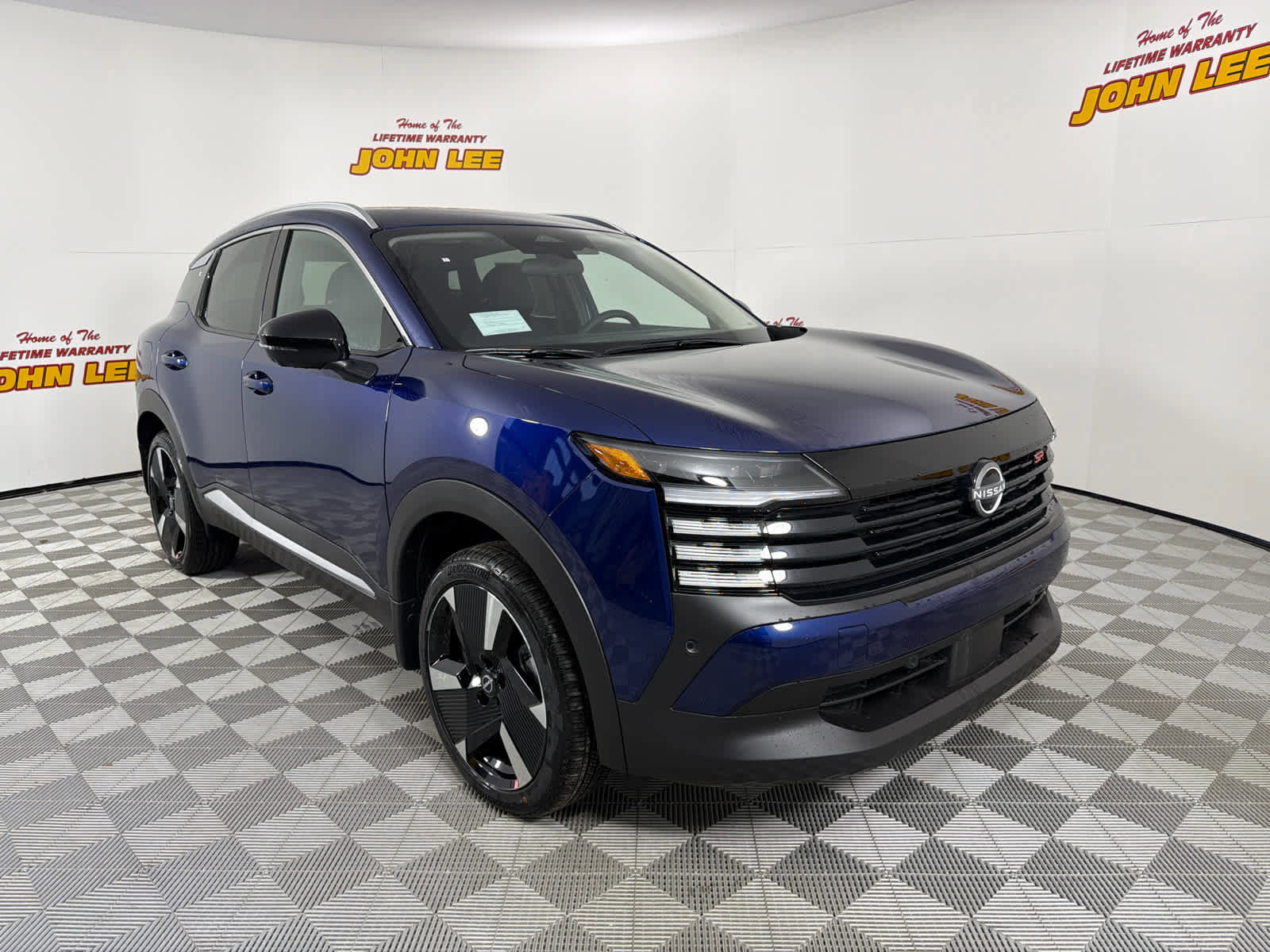 New 2026 Nissan Kicks SR w/ SR Premium Package image 8