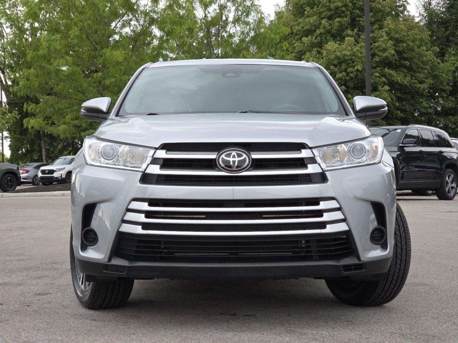 Used 2019 Toyota Highlander LE FWD image 12