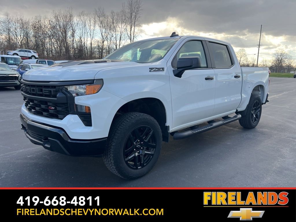 Used 2025 Chevrolet Silverado 1500 Custom Trail Boss w/ Turbomax Blackout Package image 5