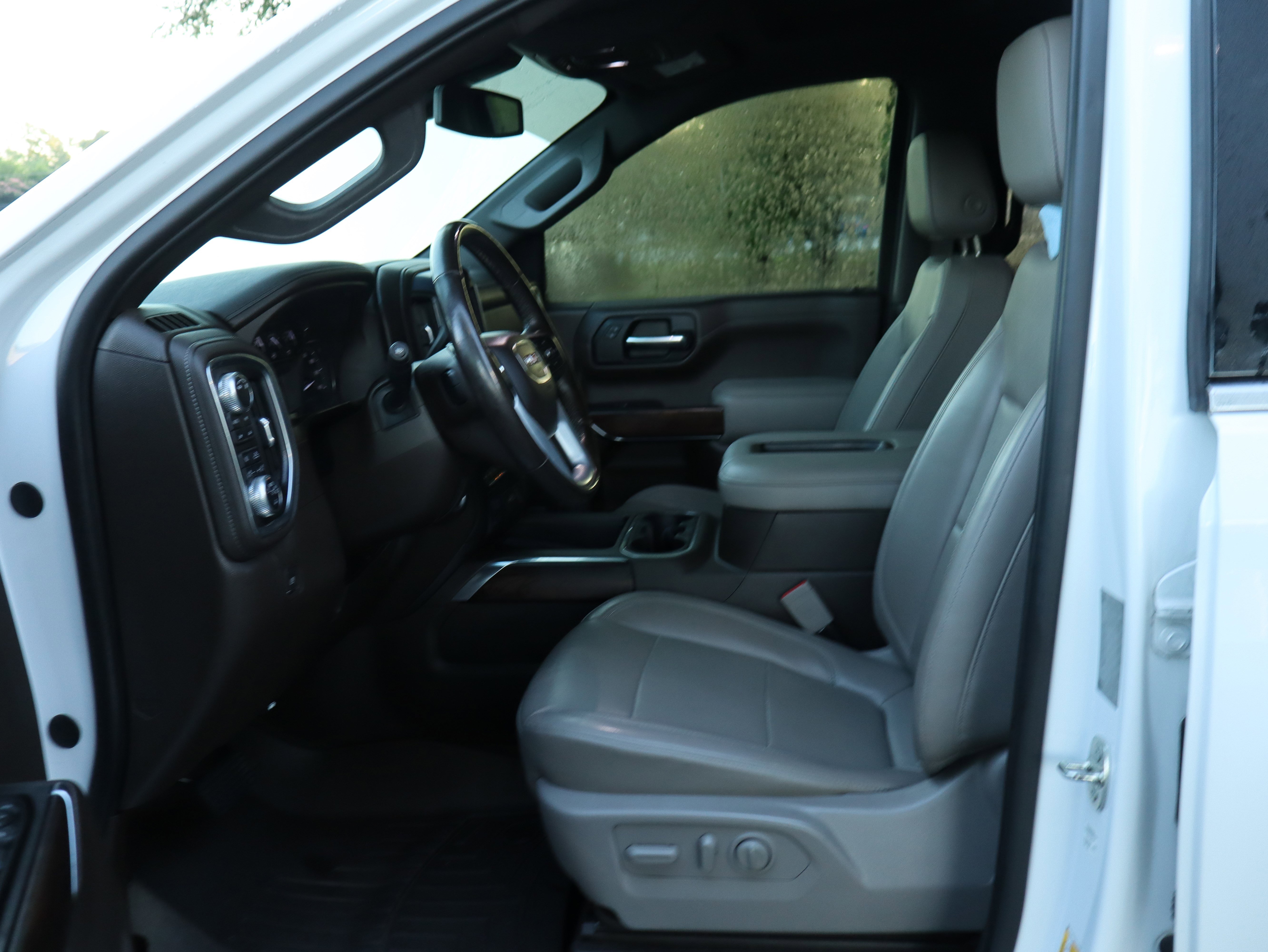 Used 2019 GMC Sierra 1500 SLT w/ SLT Premium Plus Package AWD/4WD image 20