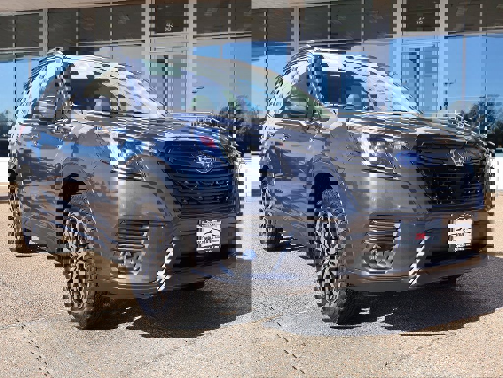 Used 2023 Subaru Forester Limited image 7