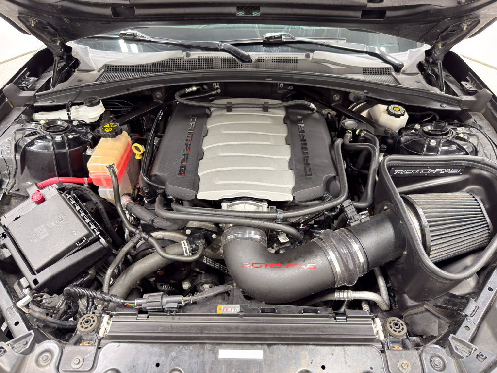 Used 2016 Chevrolet Camaro SS RWD image 29