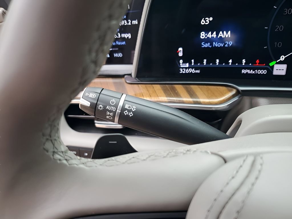 Used 2024 Cadillac Escalade Sport Platinum image 38