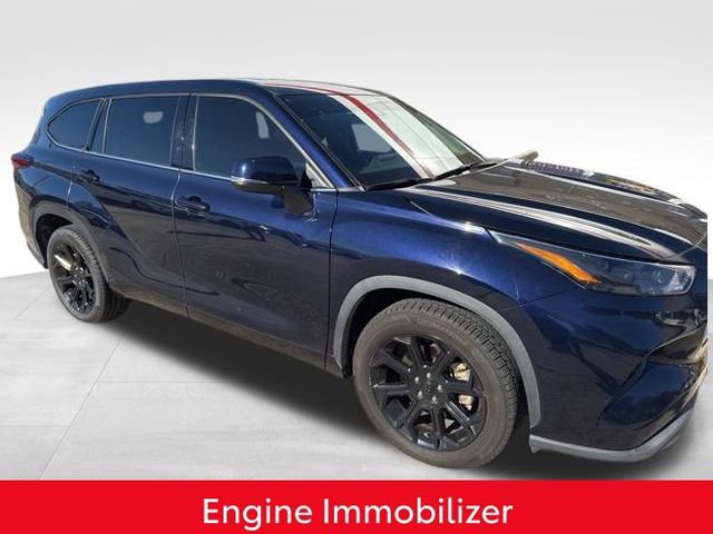 Used 2022 Toyota Highlander L image 4