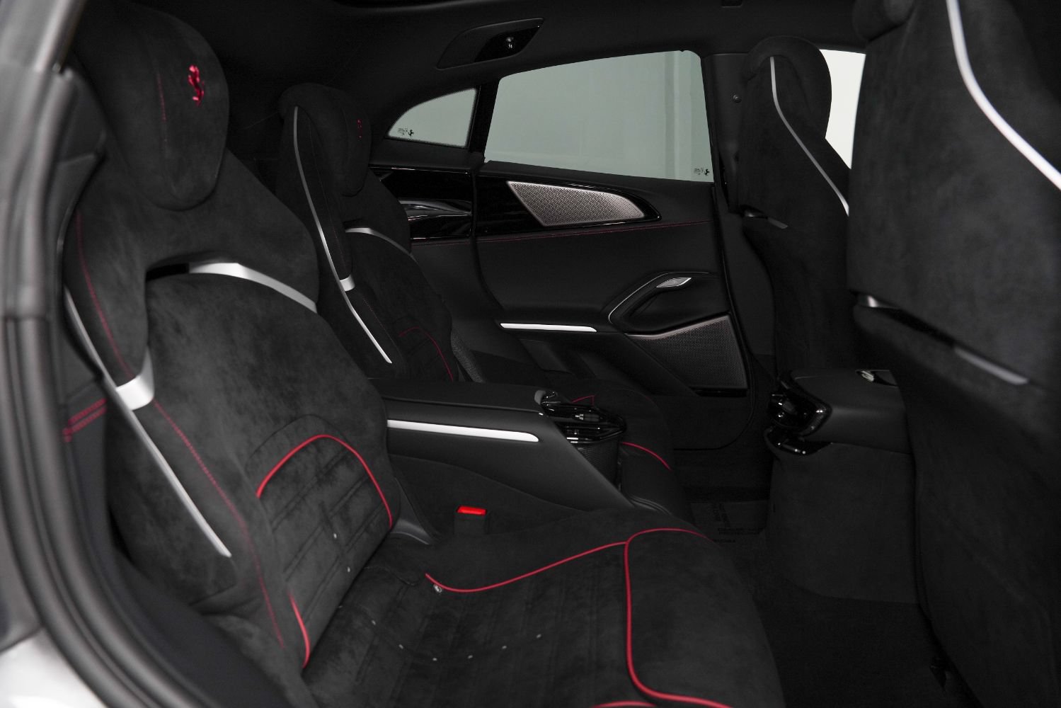 Used 2026 Ferrari Purosangue AWD/4WD image 36