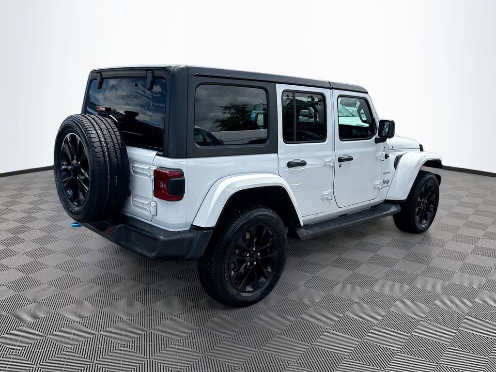 Used 2023 Jeep Wrangler Unlimited Sahara w/ Cold Weather Group image 6