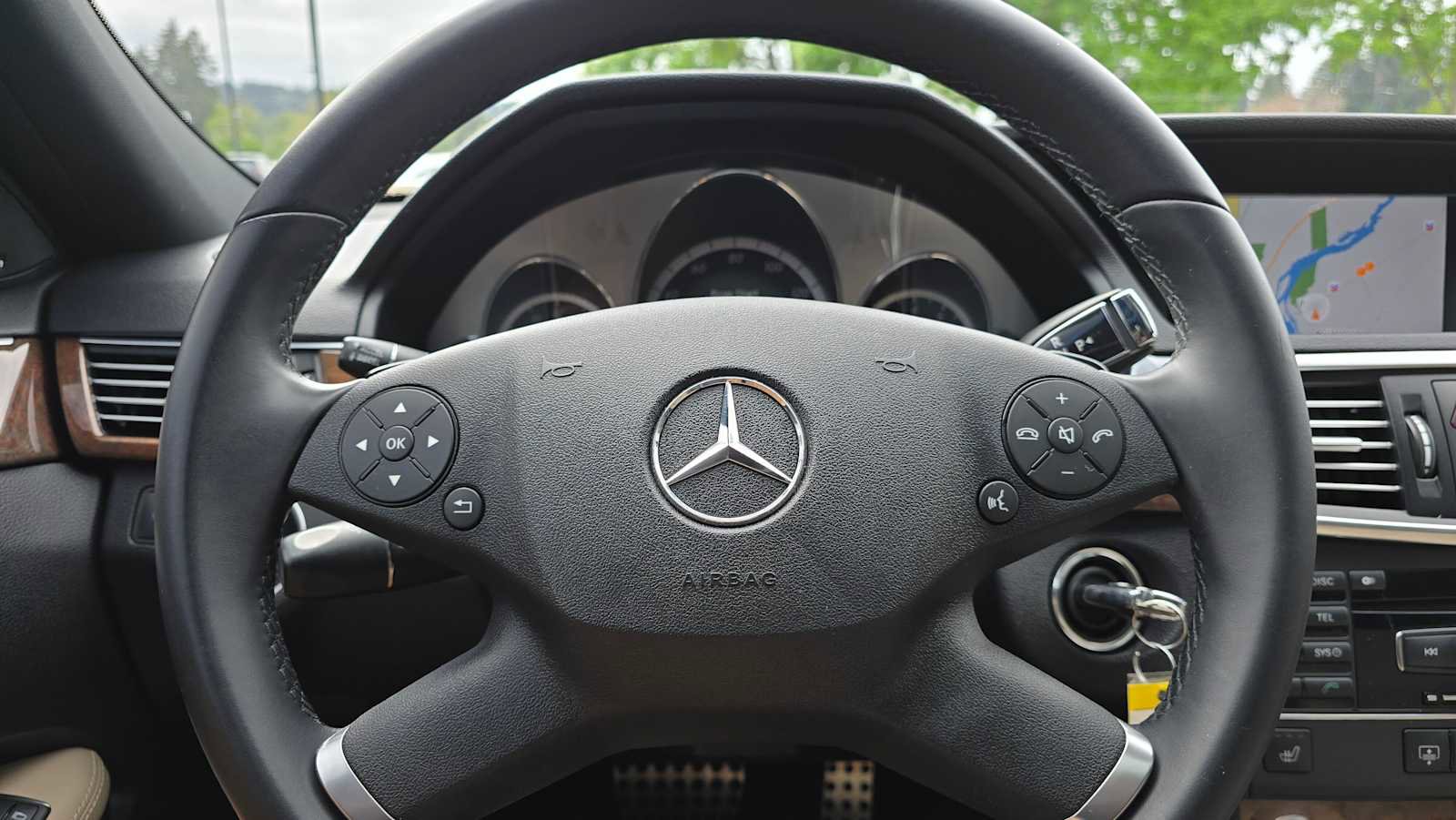 Used 2011 Mercedes-Benz E 350 Sedan image 27