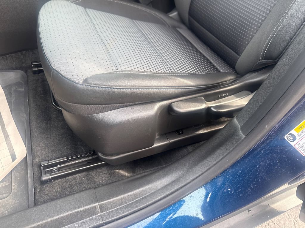 Used 2024 Chevrolet Trax LT w/ Driver Confidence Package FWD image 16