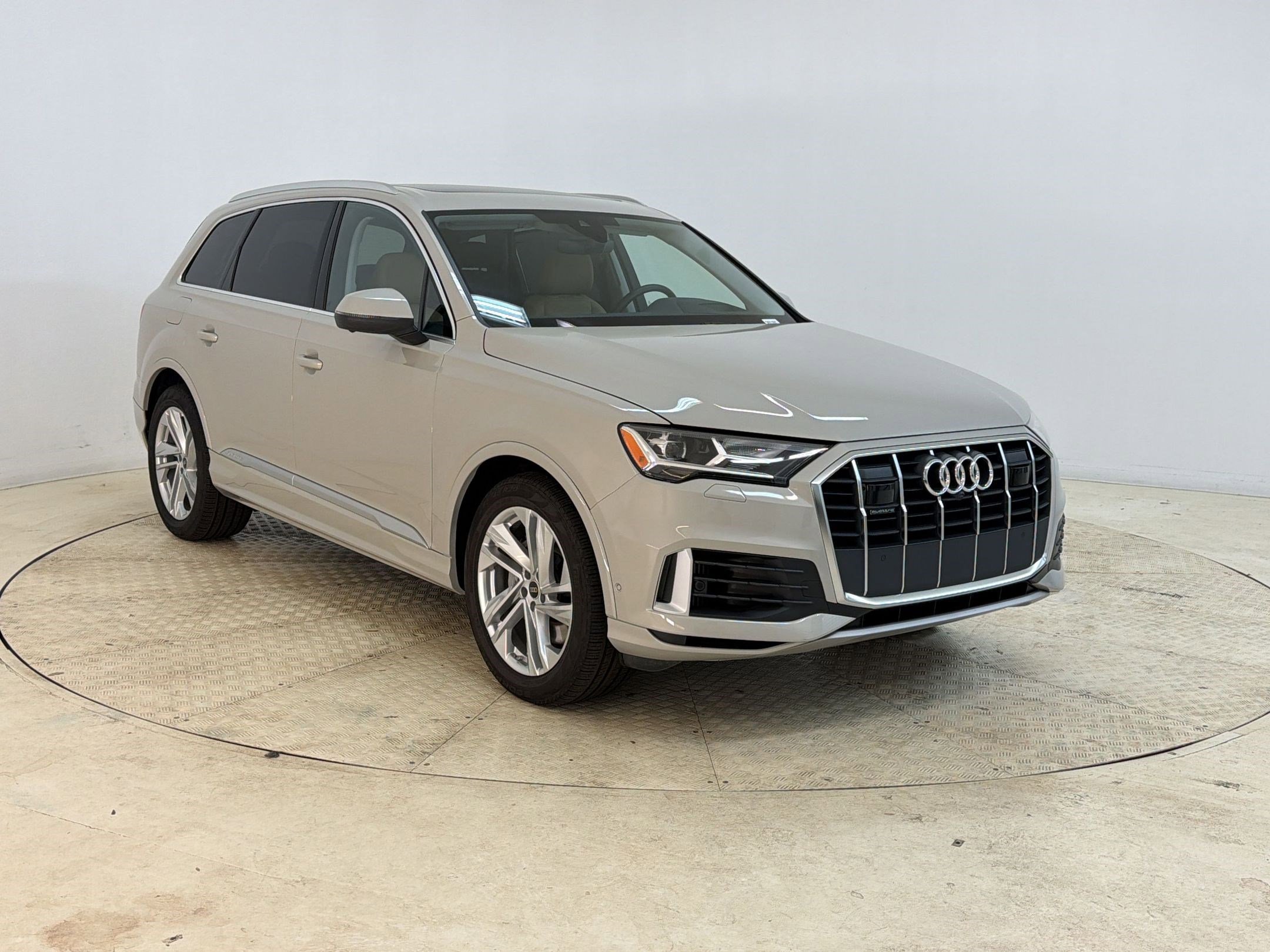 Used 2022 Audi Q7 3.0T Prestige image 7
