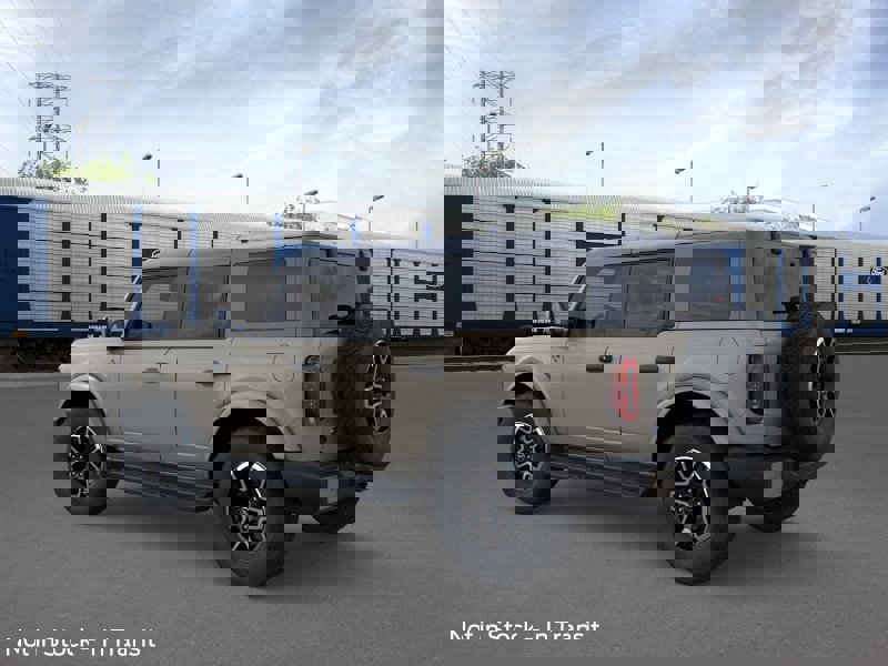 New 2026 Ford Bronco Outer Banks AWD/4WD image 4