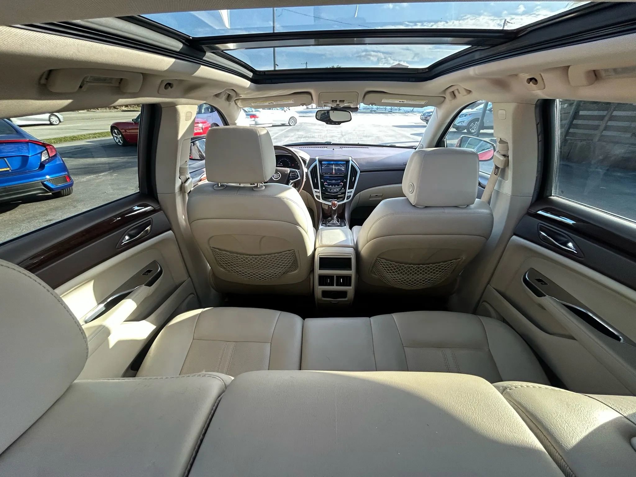 Used 2016 Cadillac SRX Luxury w/ Driver Awareness Package image 16