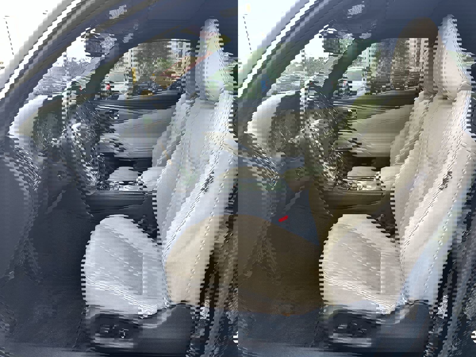 Used 2017 INFINITI Q60 w/ Premium Plus Package 2.0T image 16