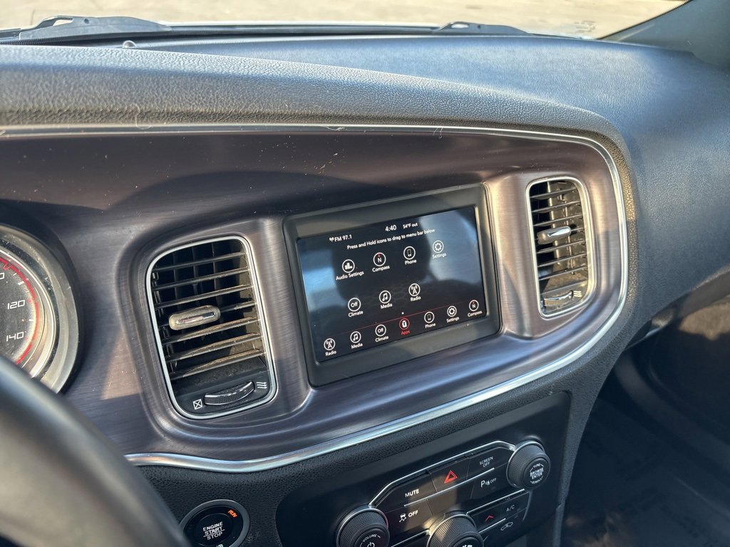 Used 2018 Dodge Charger SXT image 17