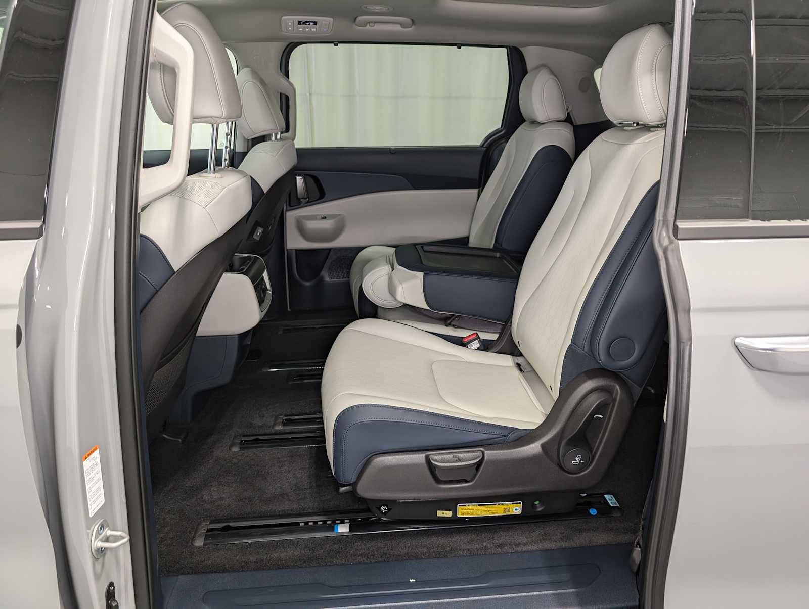 New 2026 Kia Carnival SX image 24