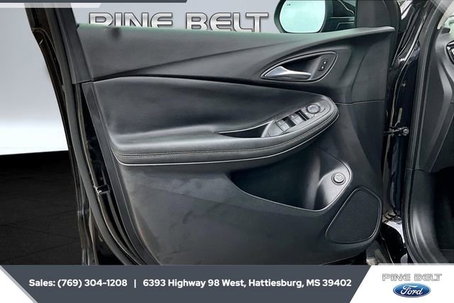 Used 2022 Buick Encore GX Select w/ Advanced Technology Package image 16