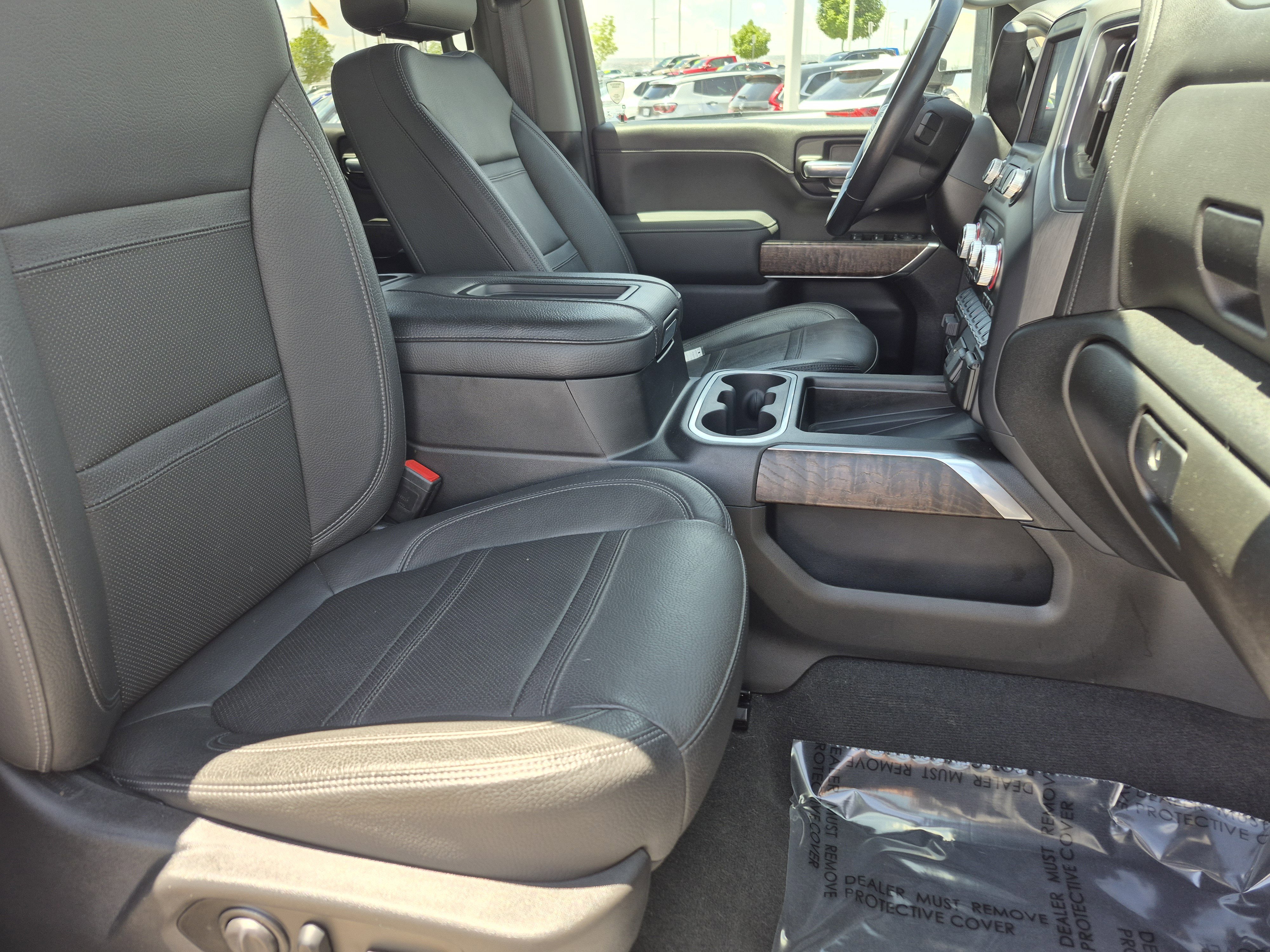 Used 2021 GMC Sierra 3500 Denali w/ Denali Ultimate Package AWD/4WD image 23