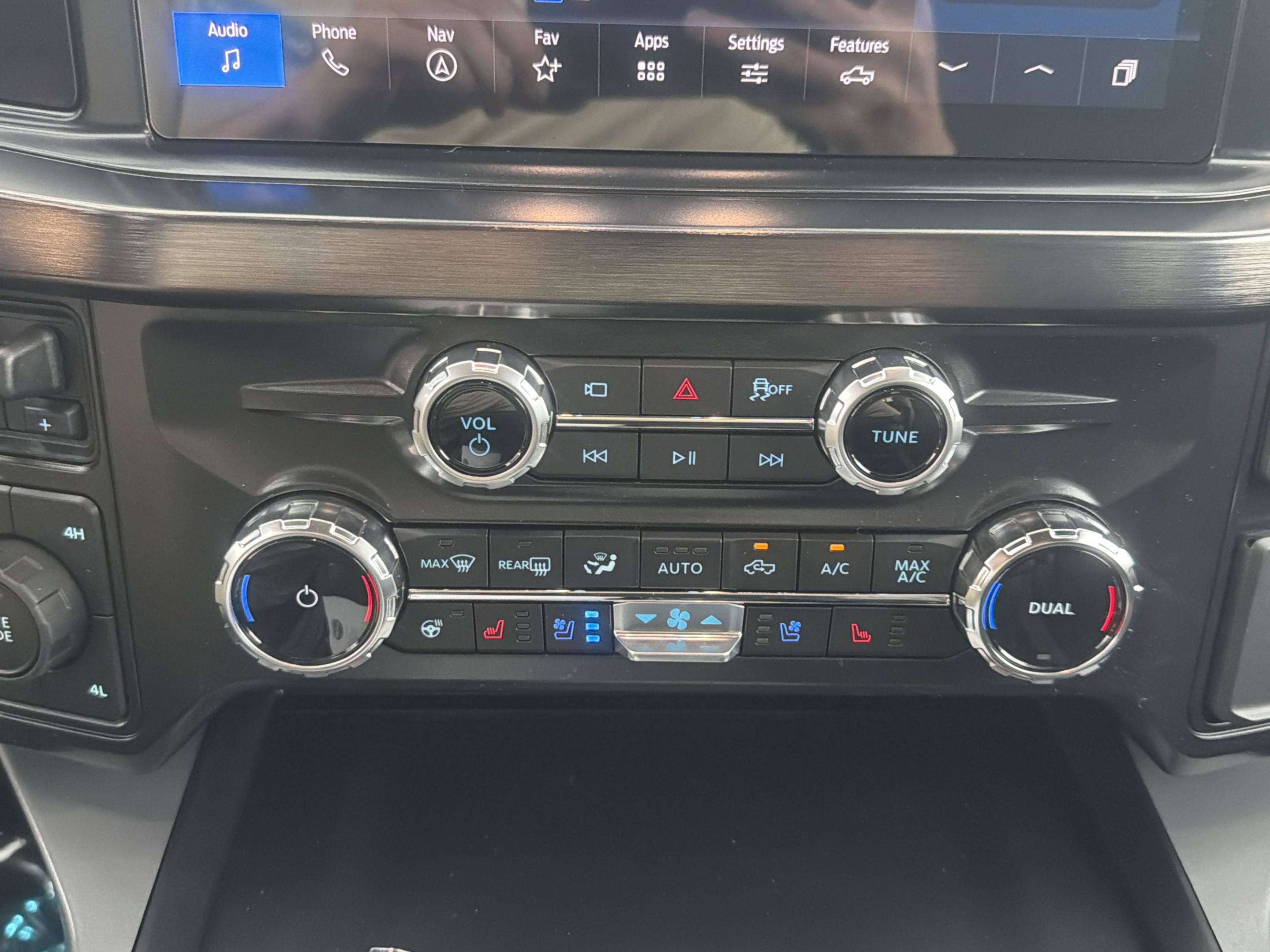 New 2026 Ford F350 Lariat AWD/4WD image 15