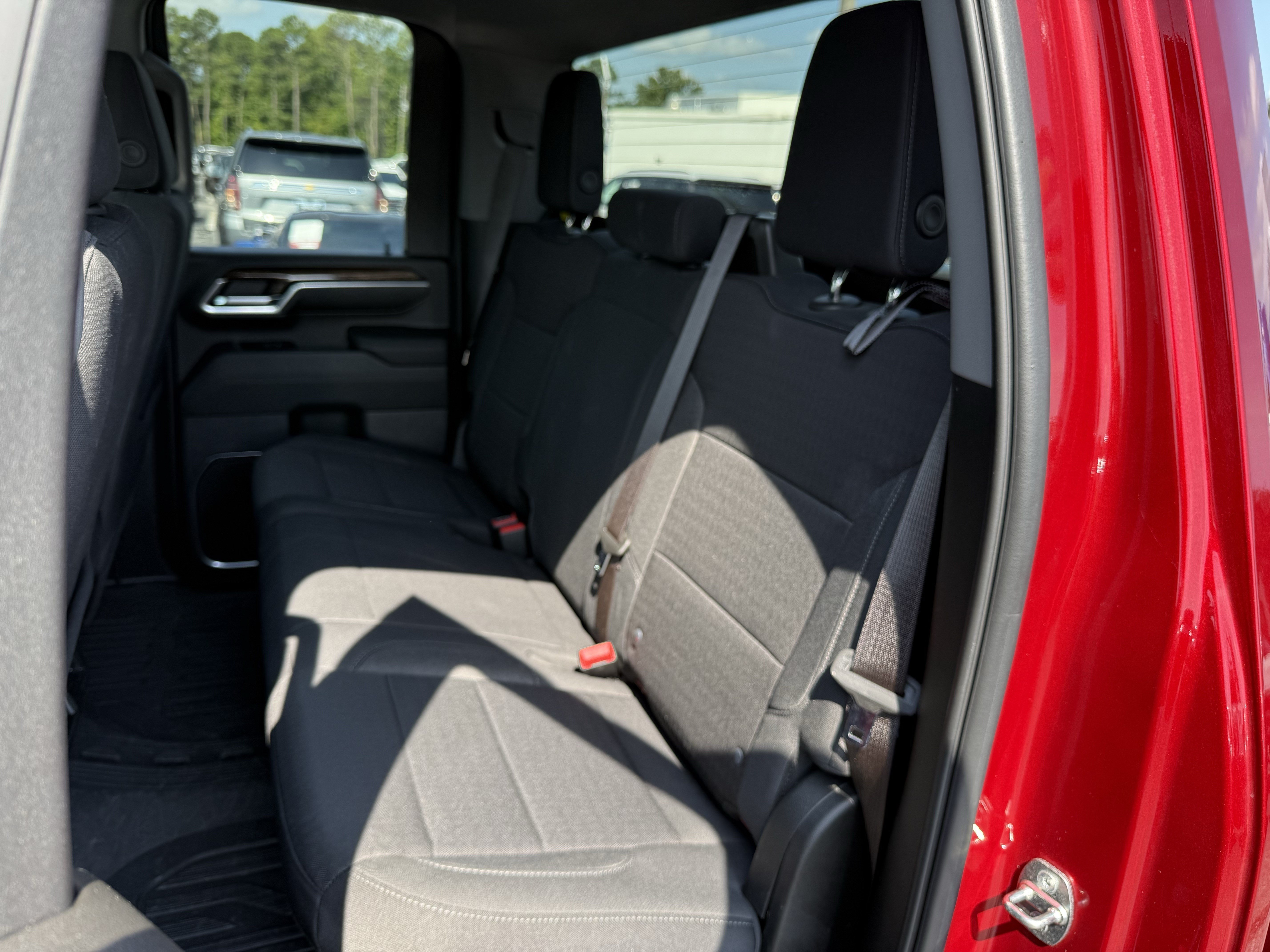 Used 2024 GMC Sierra 2500 SLE w/ SLE Value Package; AWD/4WD image 32