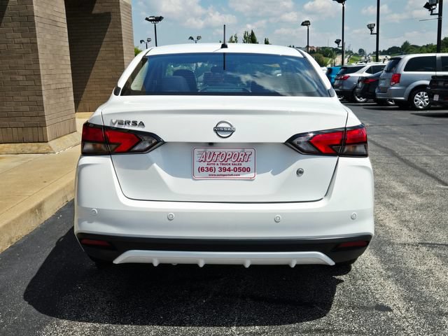 Used 2025 Nissan Versa S w/ Trunk Package FWD image 7
