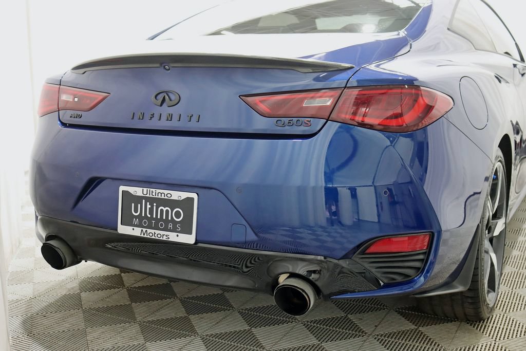 Used 2019 INFINITI Q60 Red Sport 400 w/ Proactive Package AWD/4WD image 12
