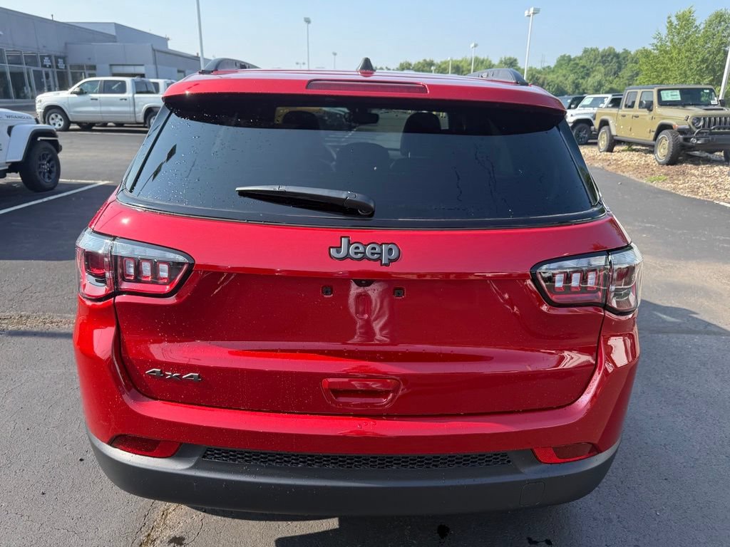 New 2026 Jeep Compass Latitude AWD/4WD image 5
