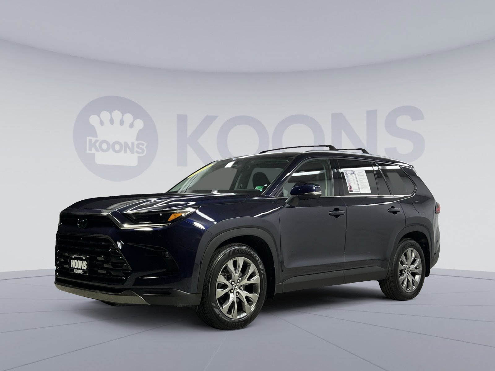 Used 2024 Toyota Grand Highlander Limited image 1