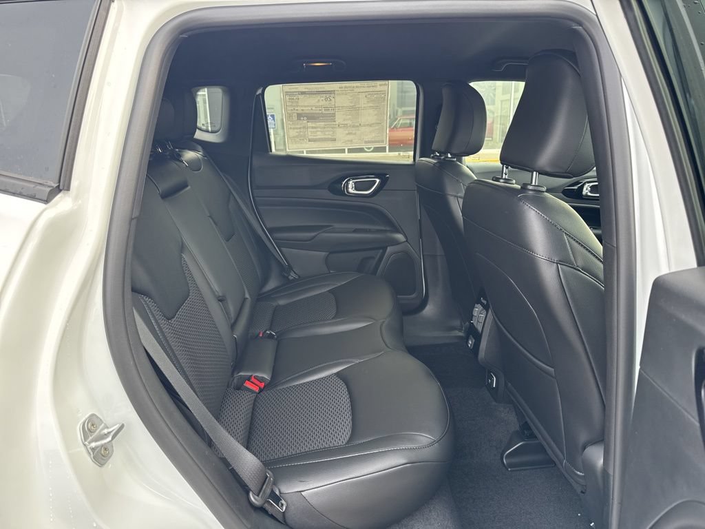 New 2026 Jeep Compass Latitude AWD/4WD image 28