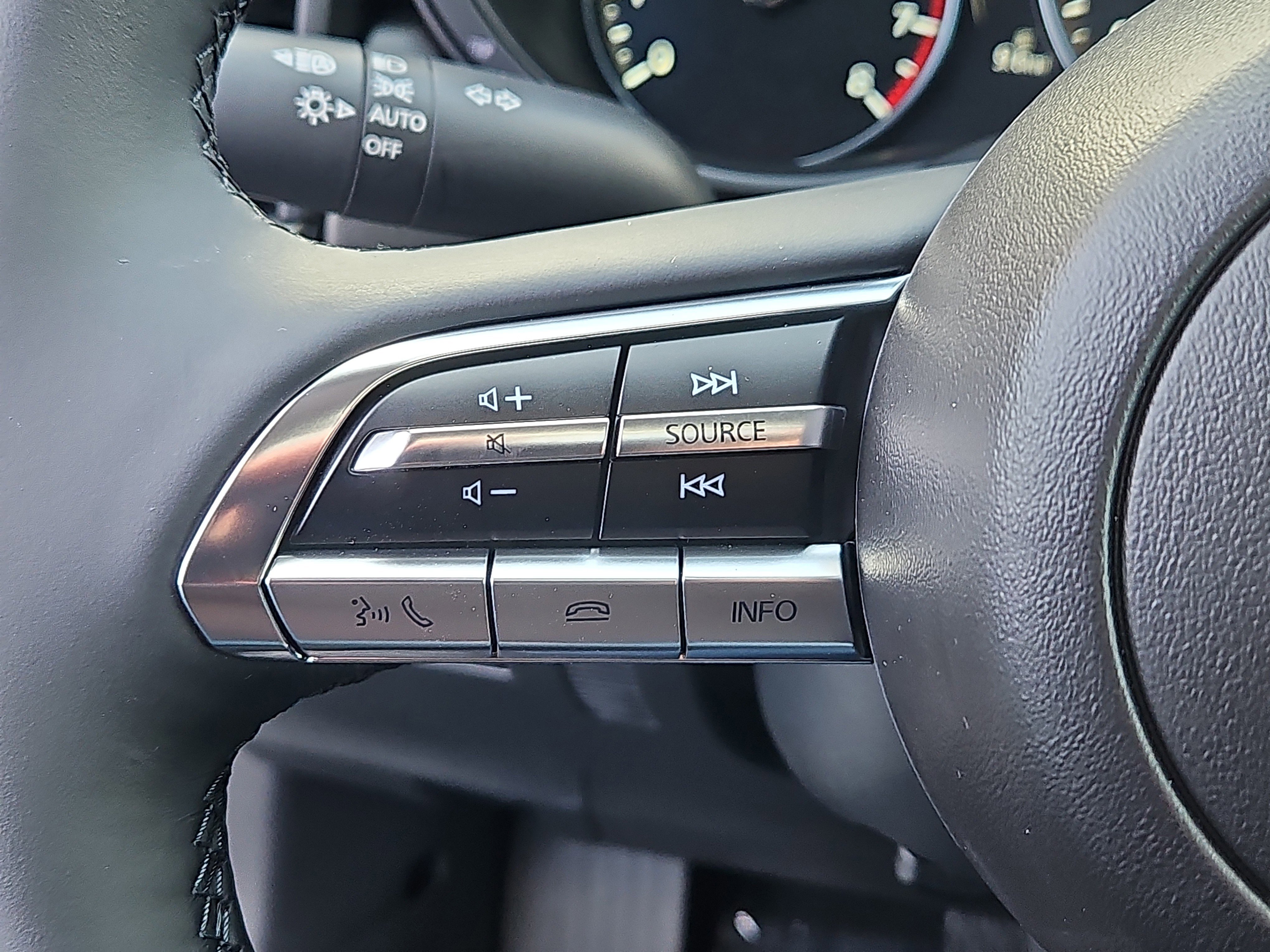 New 2025 MAZDA CX-50 AWD 2.5 Turbo w/ Weather Package image 16