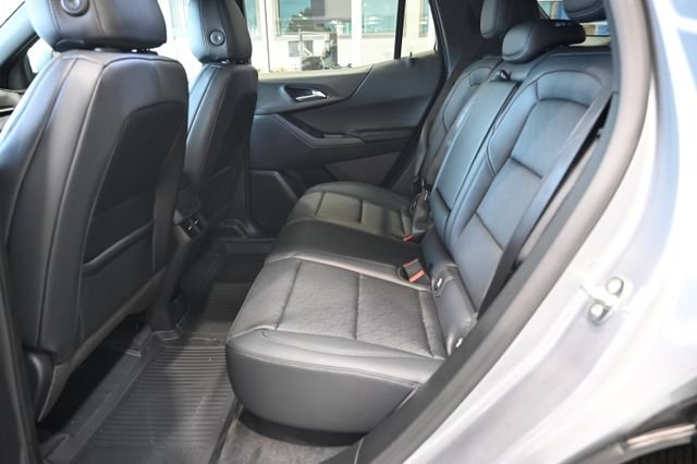 New 2027 Chevrolet Equinox LT w/ Convenience Package II FWD image 11