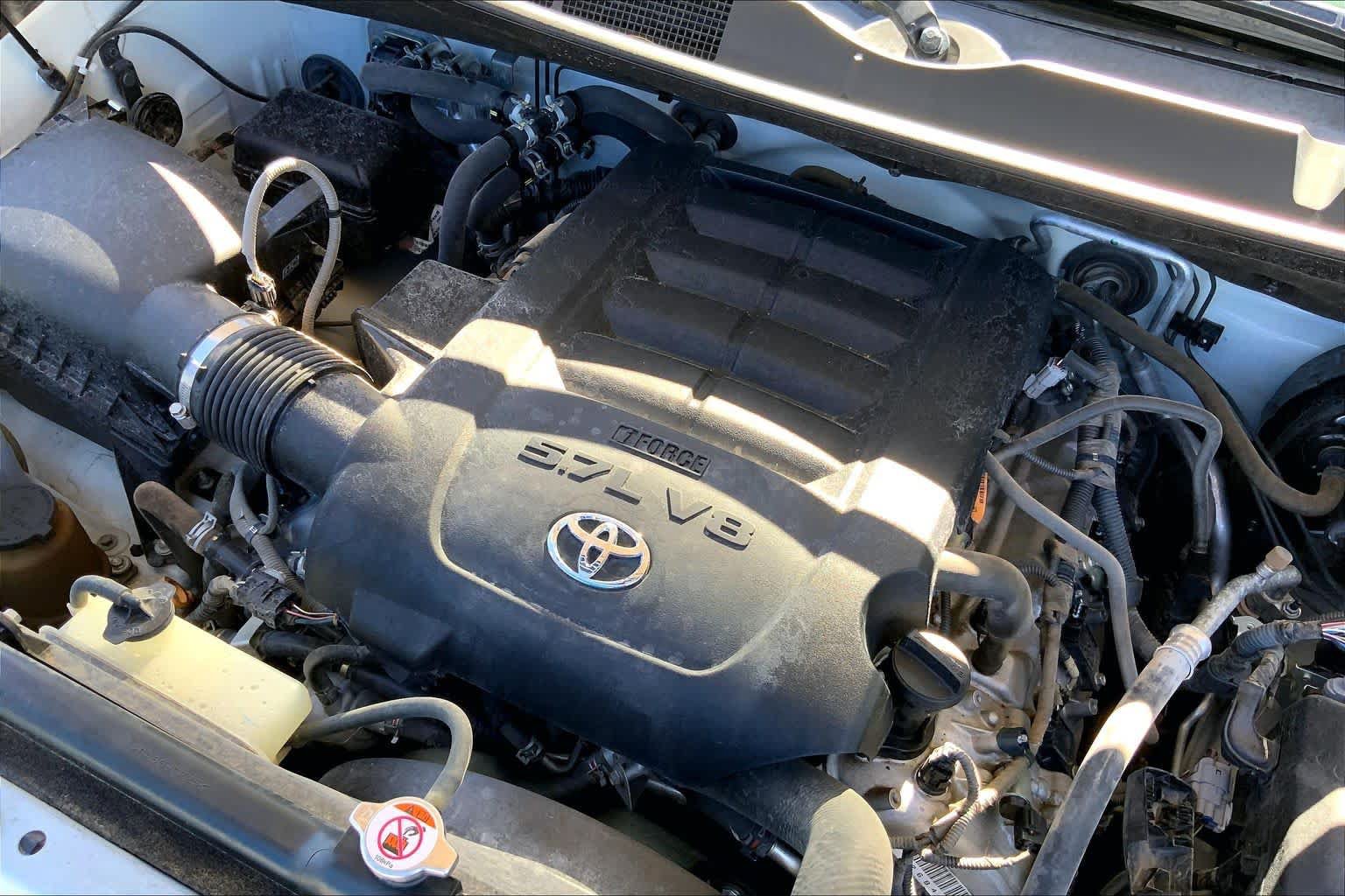Used 2017 Toyota Sequoia Platinum RWD image 33