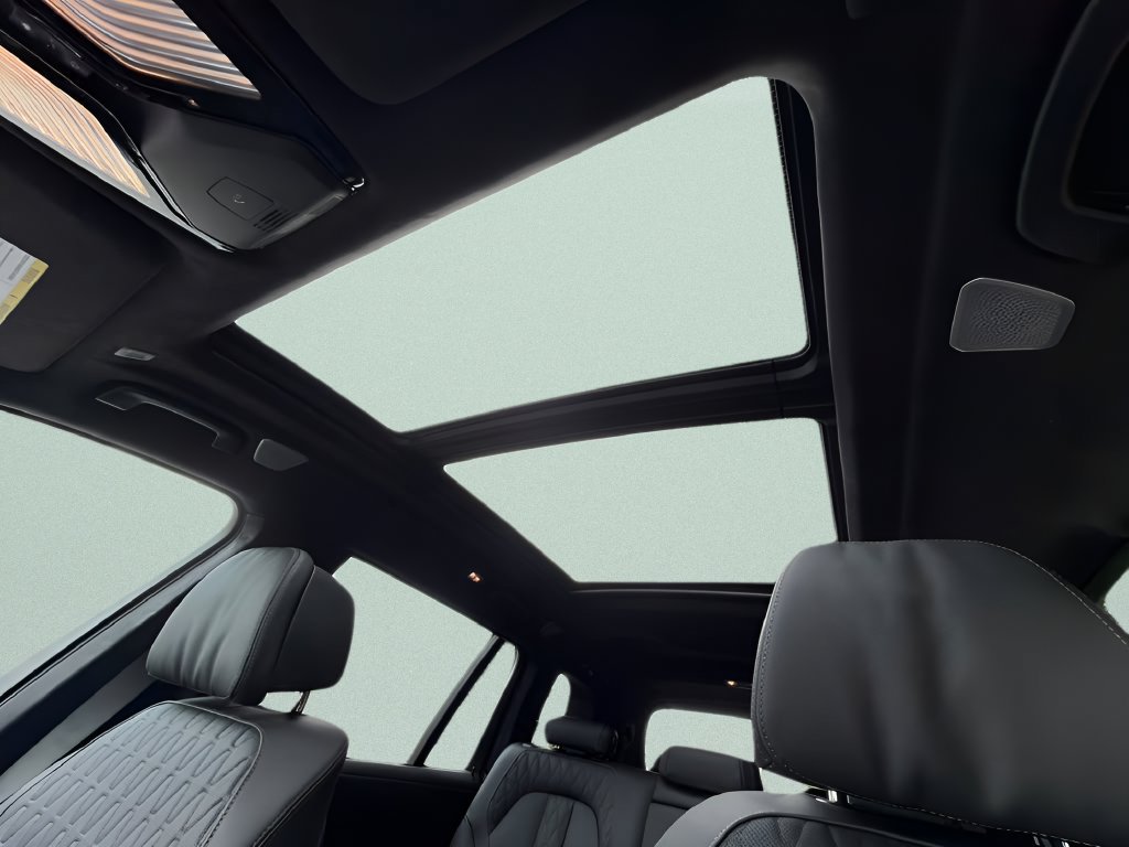 New 2027 BMW X7 M60i AWD/4WD image 18