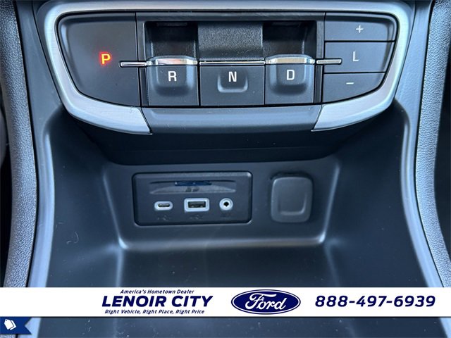 Used 2024 GMC Terrain SLT image 22