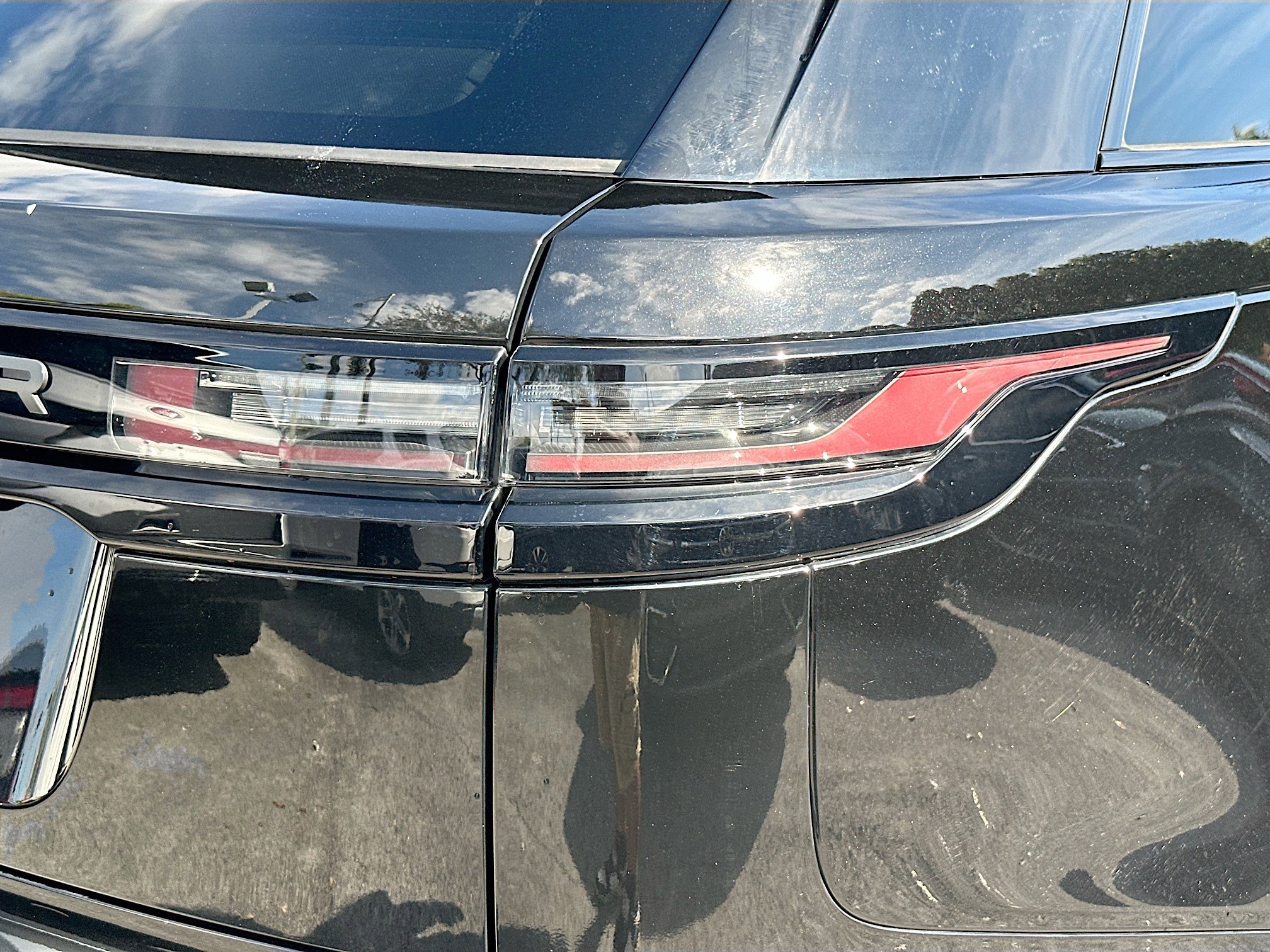 Used 2024 Land Rover Range Rover Velar Dynamic SE image 33