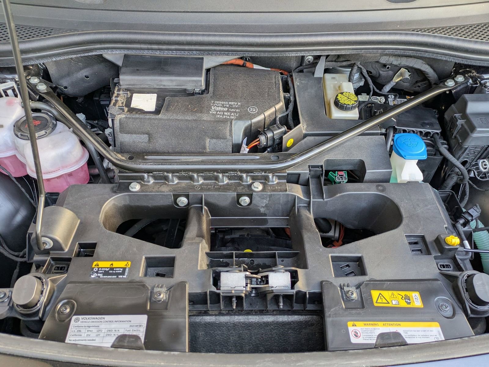 Used 2023 Volkswagen ID.4 Pro S image 23