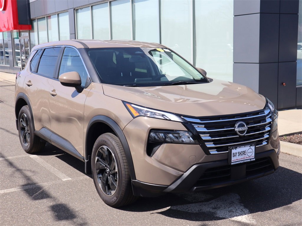 Certified 2025 Nissan Rogue SV image 5