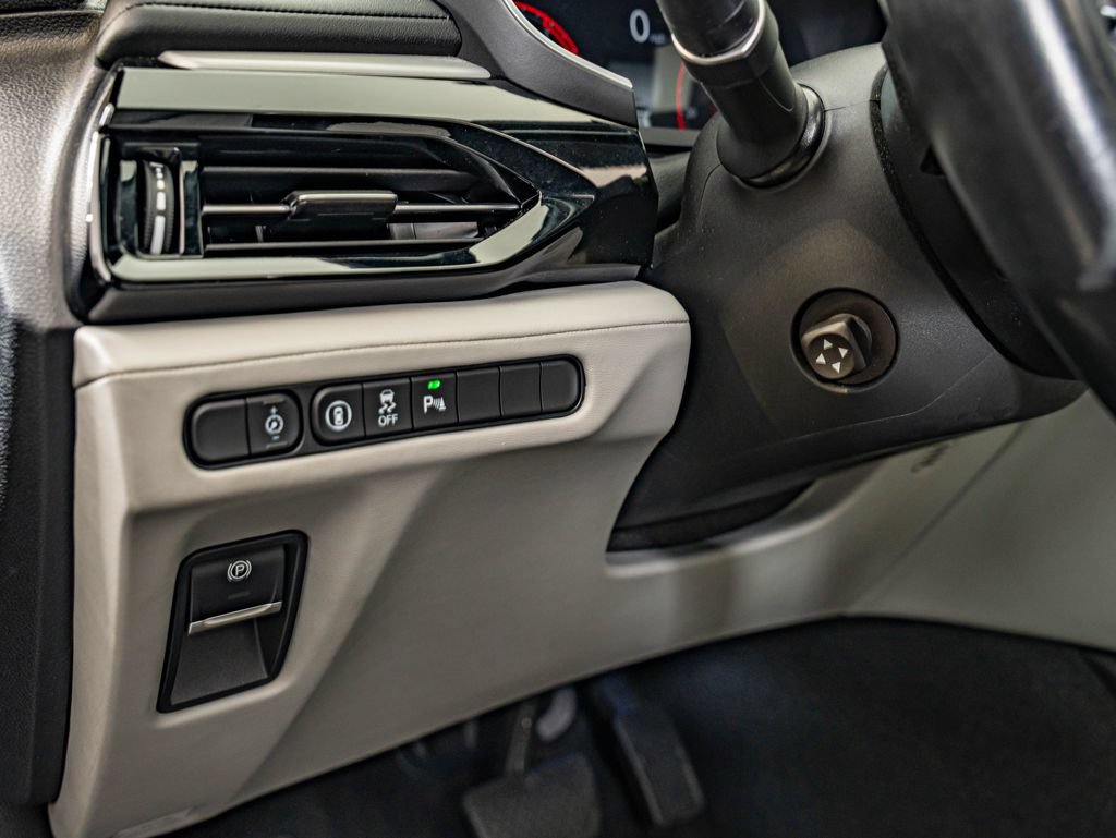 Certified 2022 Acura MDX FWD w/ Technology Package image 19