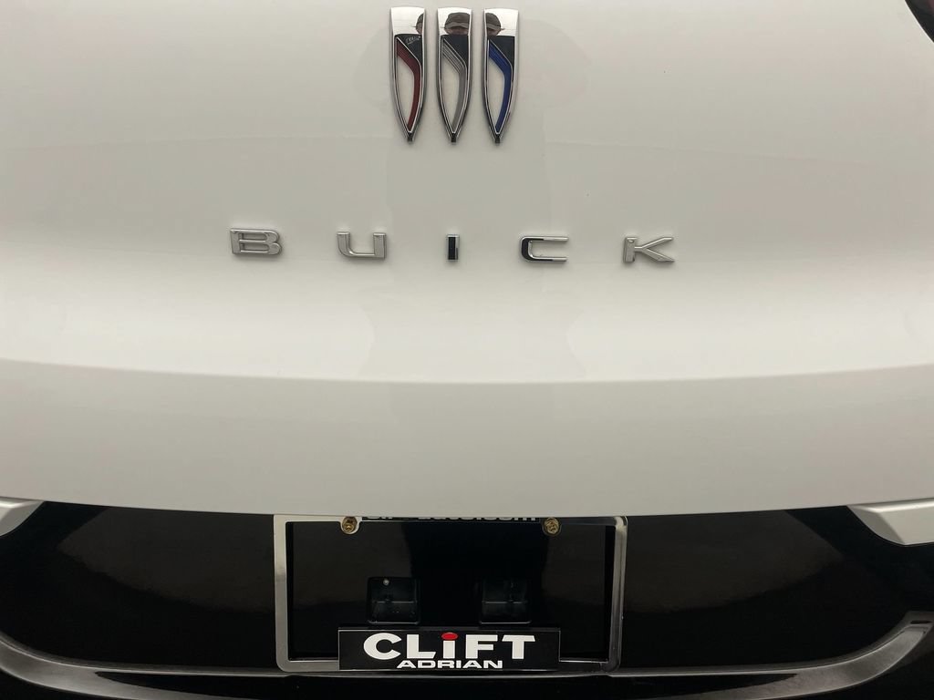 Used 2024 Buick Encore GX Sport Touring w/ Advanced Technology Package AWD/4WD image 23