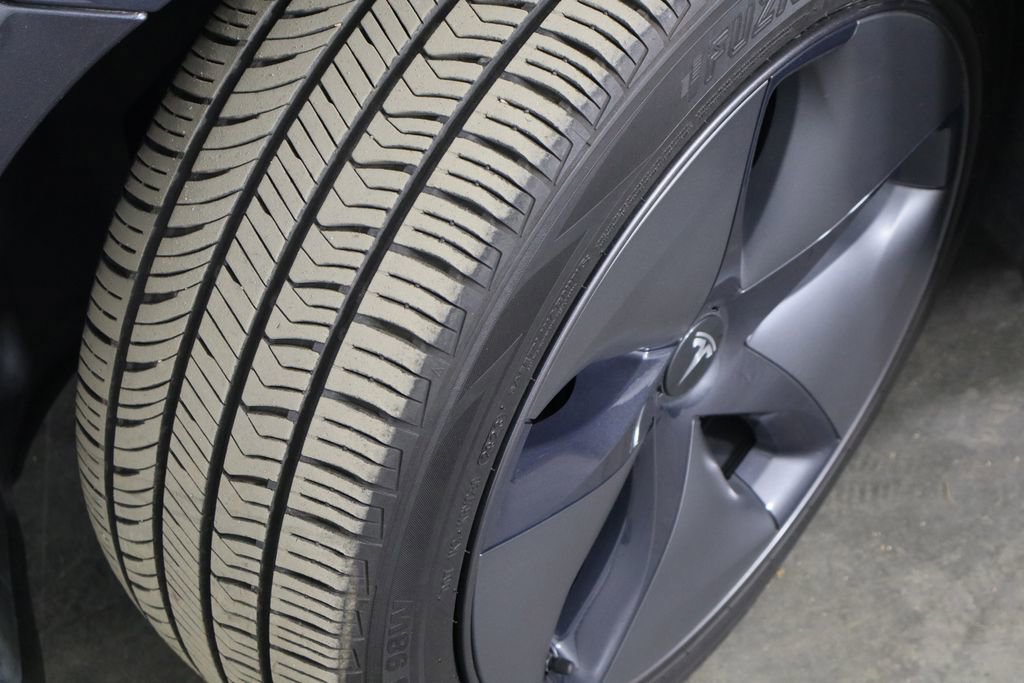 Used 2020 Tesla Model 3 Long Range image 39