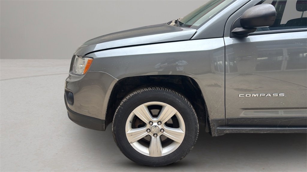 Used 2012 Jeep Compass Sport image 9